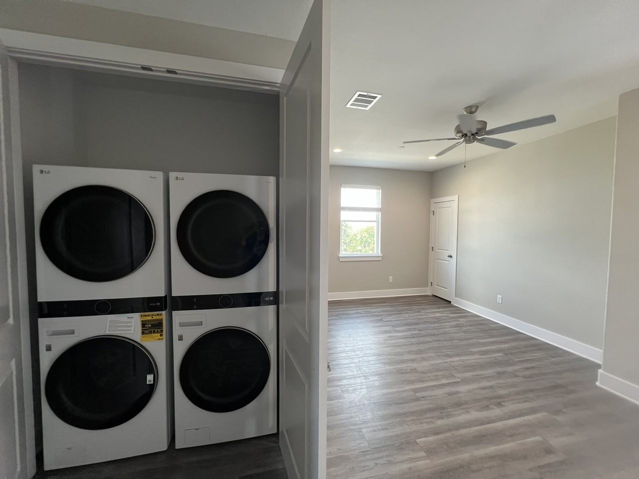 308 Grove St - Photo 2 of 20