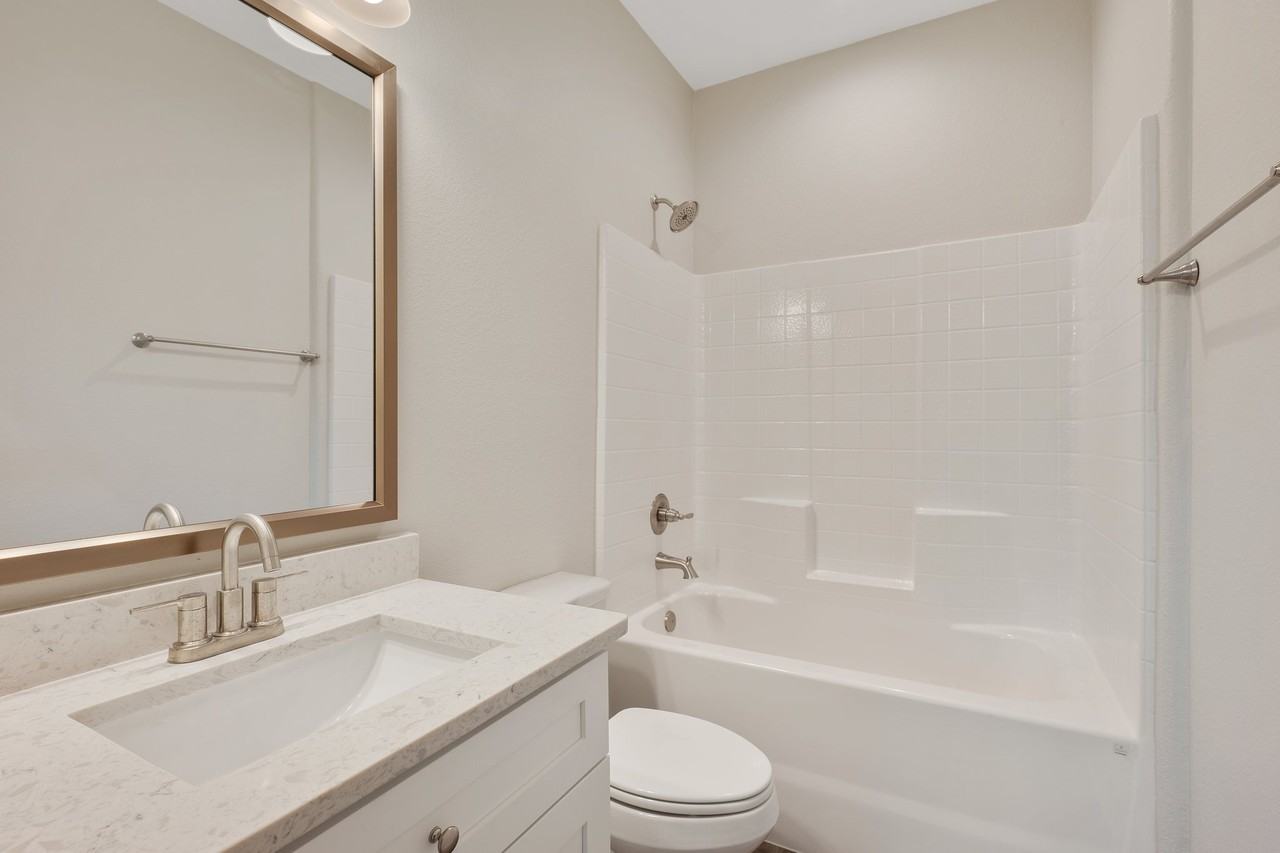212 Tee Dr #1 - Photo 5 of 20