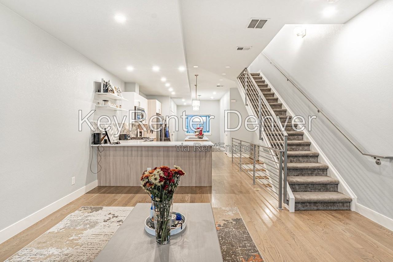 1279 Osceola St - Photo 3 of 42