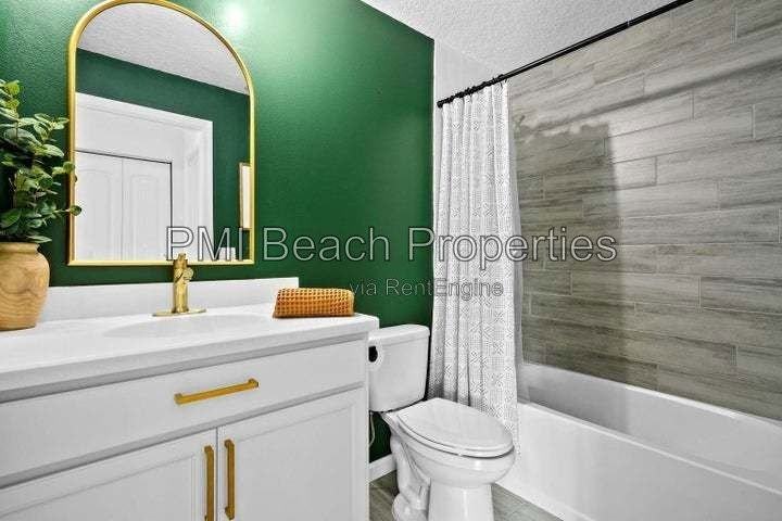 5032 Se Flounder Ave - Photo 5 of 18