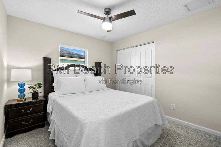 5032 Se Flounder Ave - Photo 7 of 18