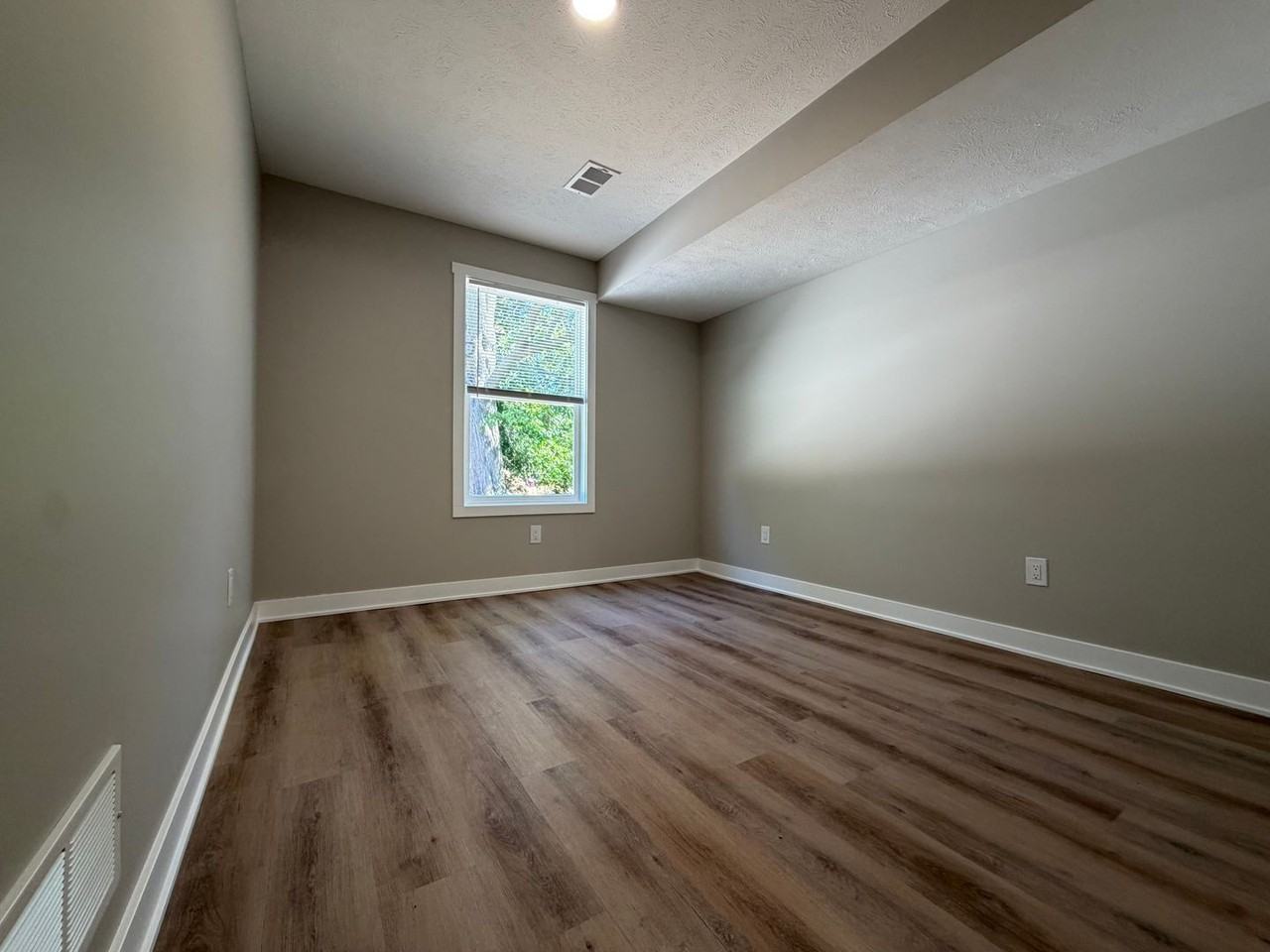 310 Allen Ave #1 - Photo 3 of 30