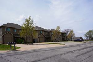 featured image of 1568 S Goebel St