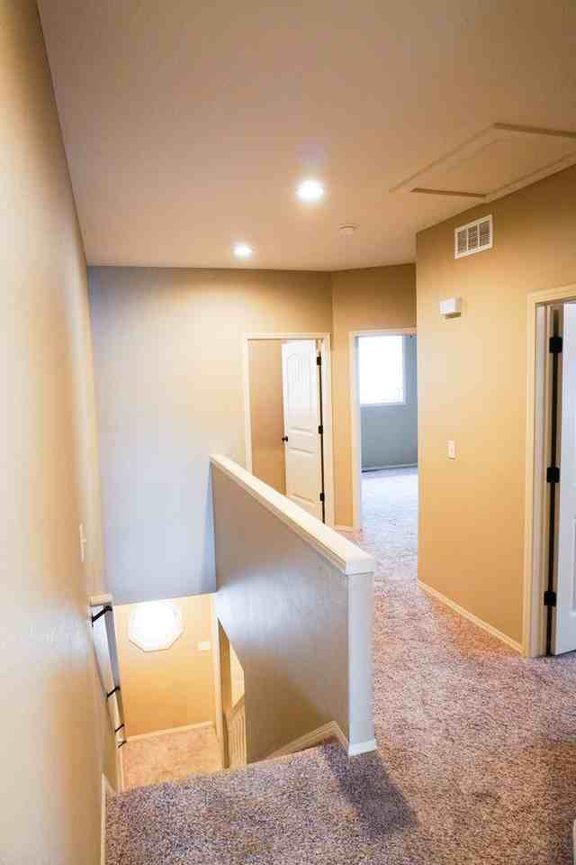 1568 S Goebel St - Photo 5 of 15