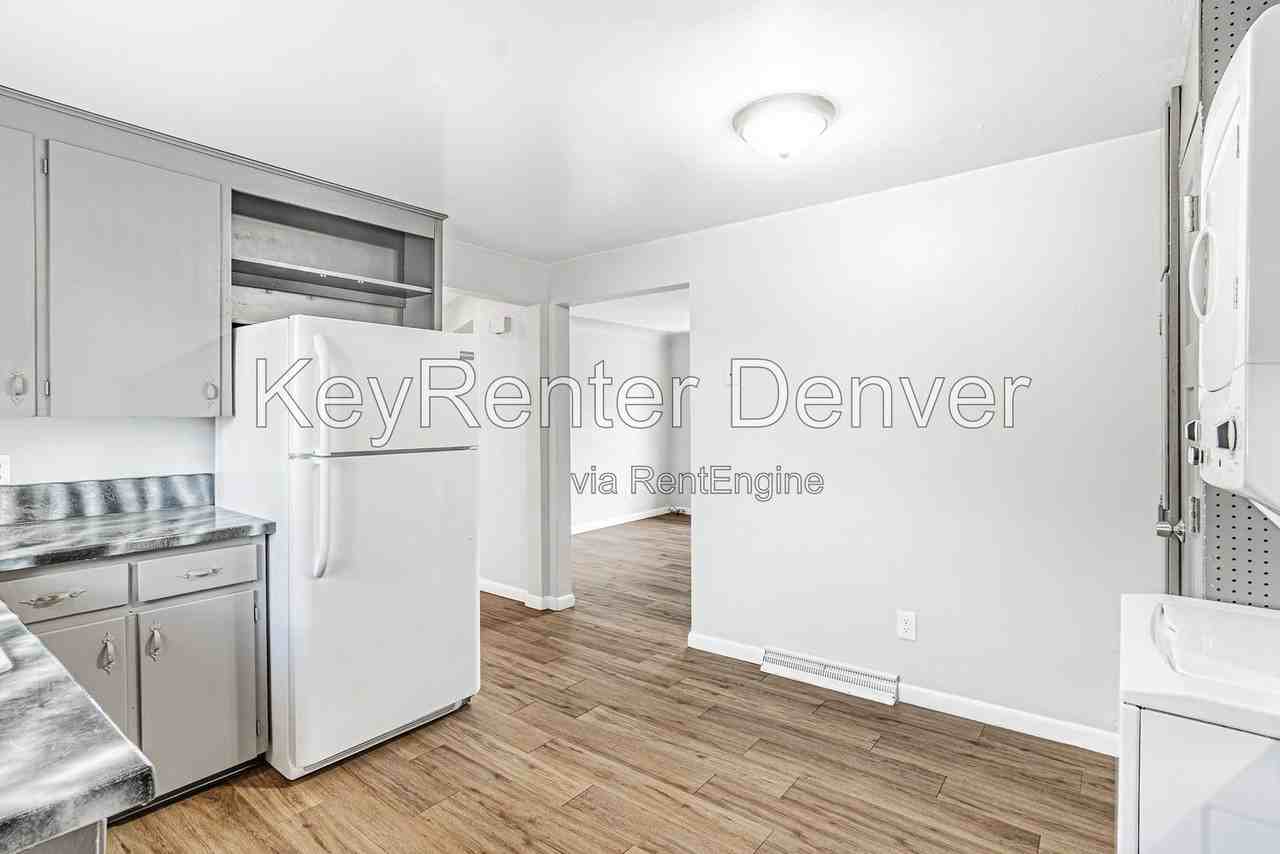 3688 Teller St - Photo 6 of 20