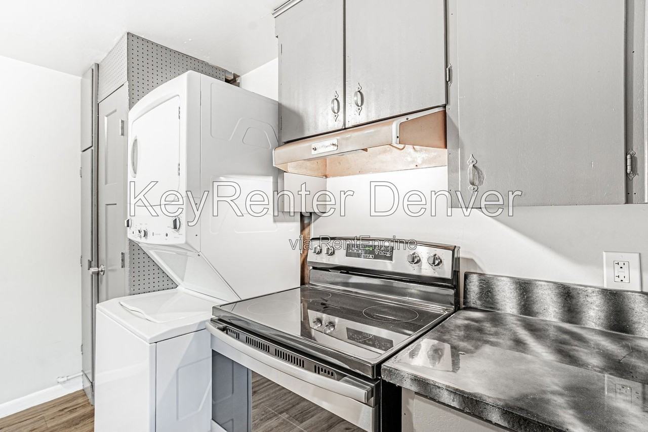 3688 Teller St - Photo 7 of 20