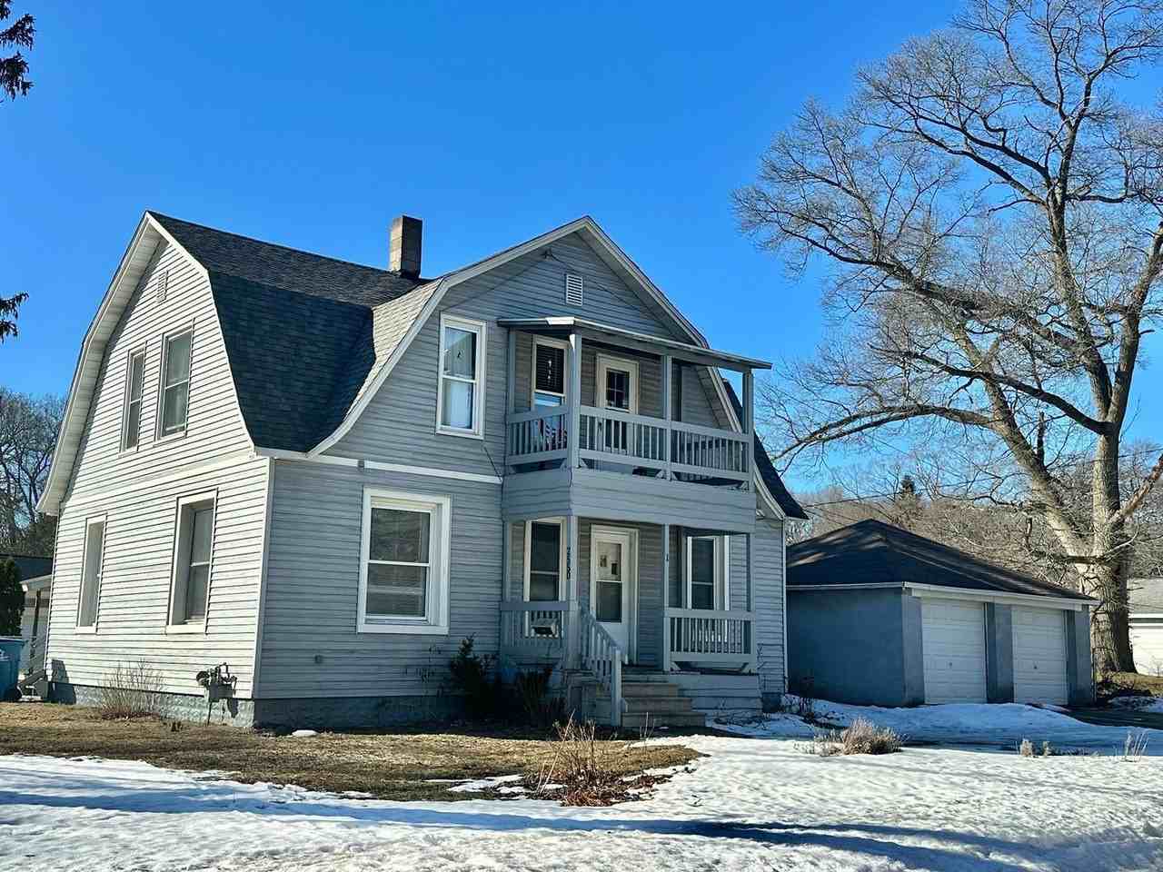 2550 Crozier Ave - Photo 2 of 18