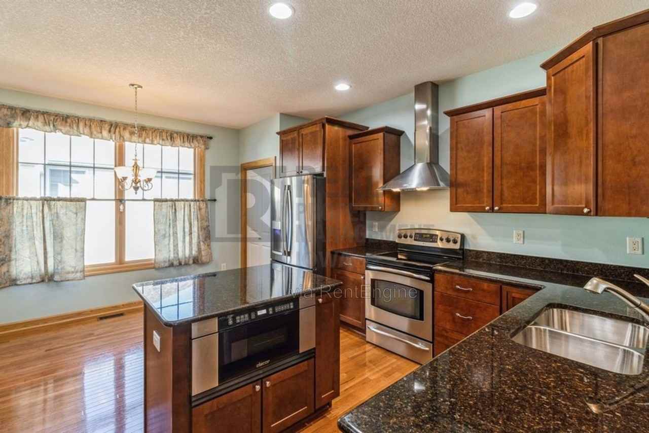 547 82nd St - Photo 4 of 16