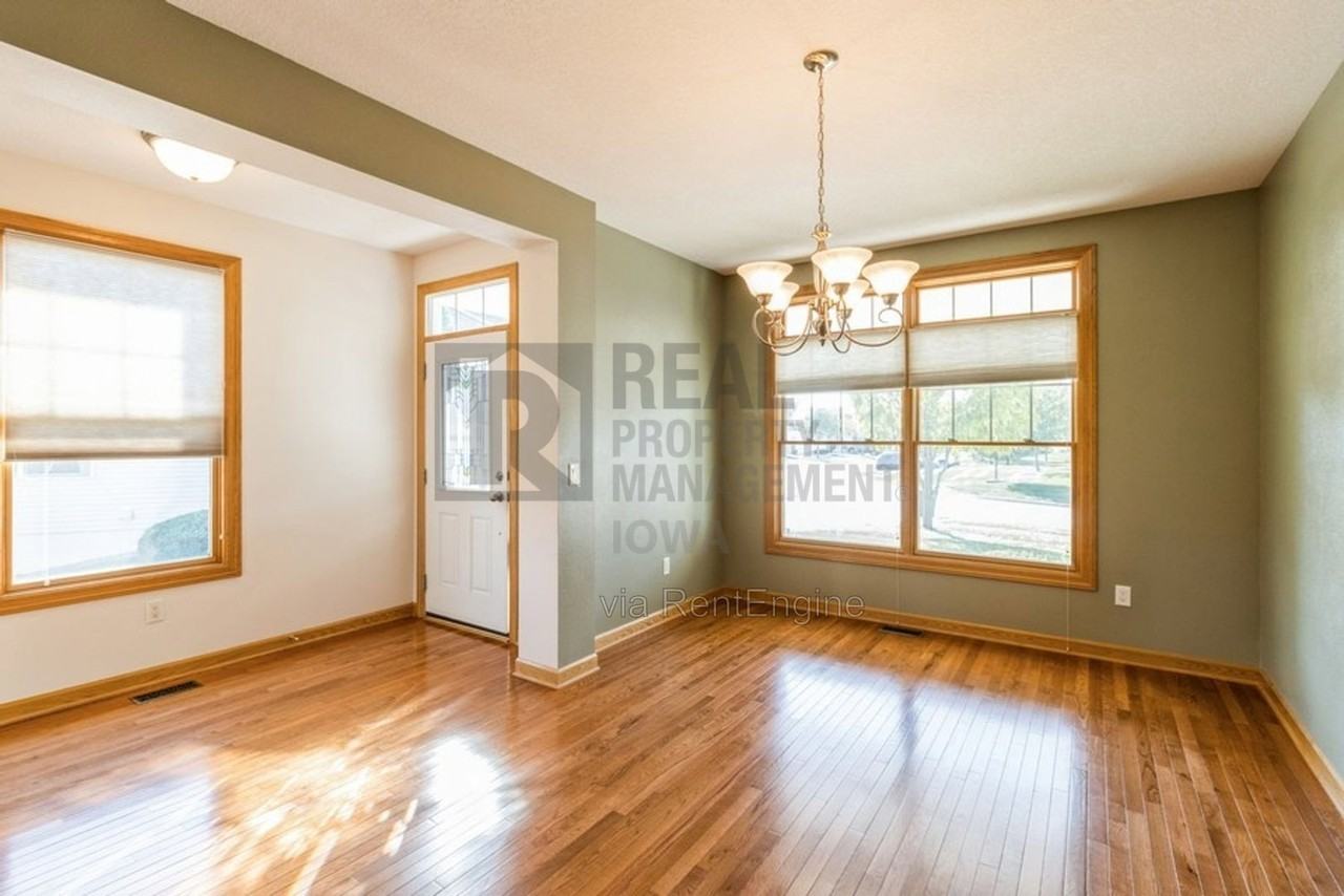 547 82nd St - Photo 6 of 16