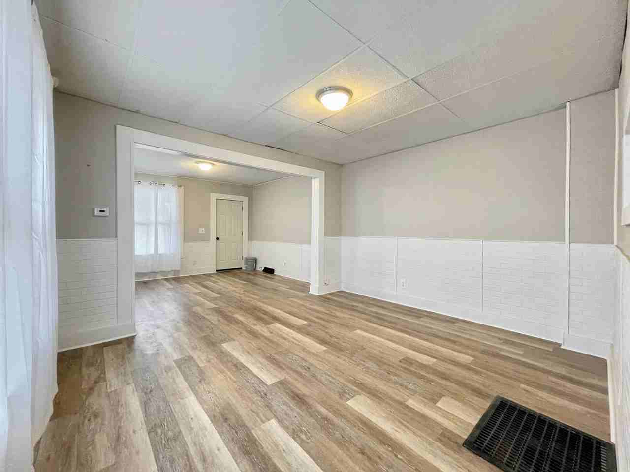 836 W Grand Ave #836 - Photo 5 of 14