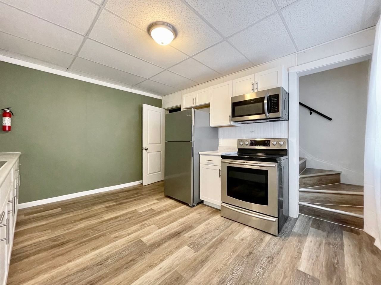 836 W Grand Ave #836 - Photo 6 of 14