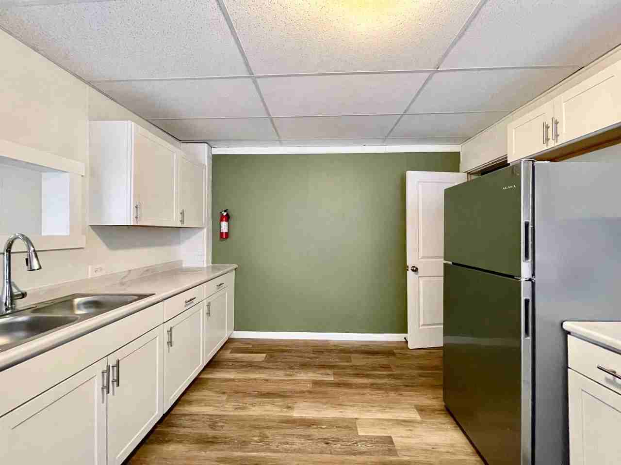 836 W Grand Ave #836 - Photo 7 of 14