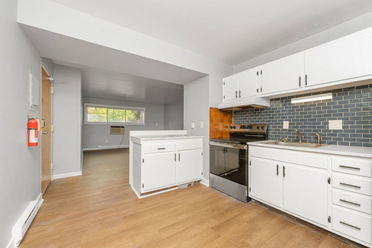 1832 Winton Ave #202 - Photo 2 of 14