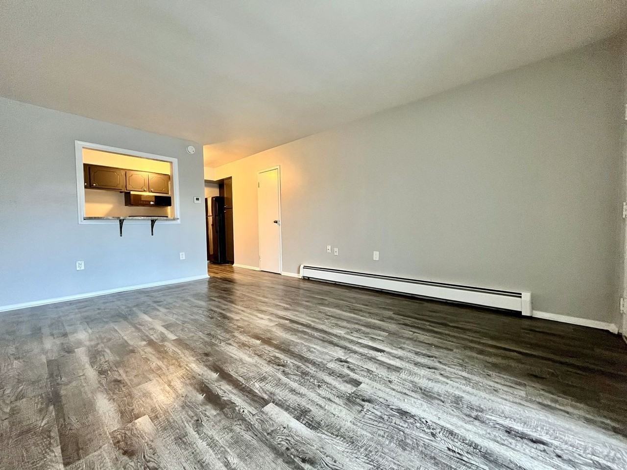 508 Woodridge St Ne #19 - Photo 3 of 11