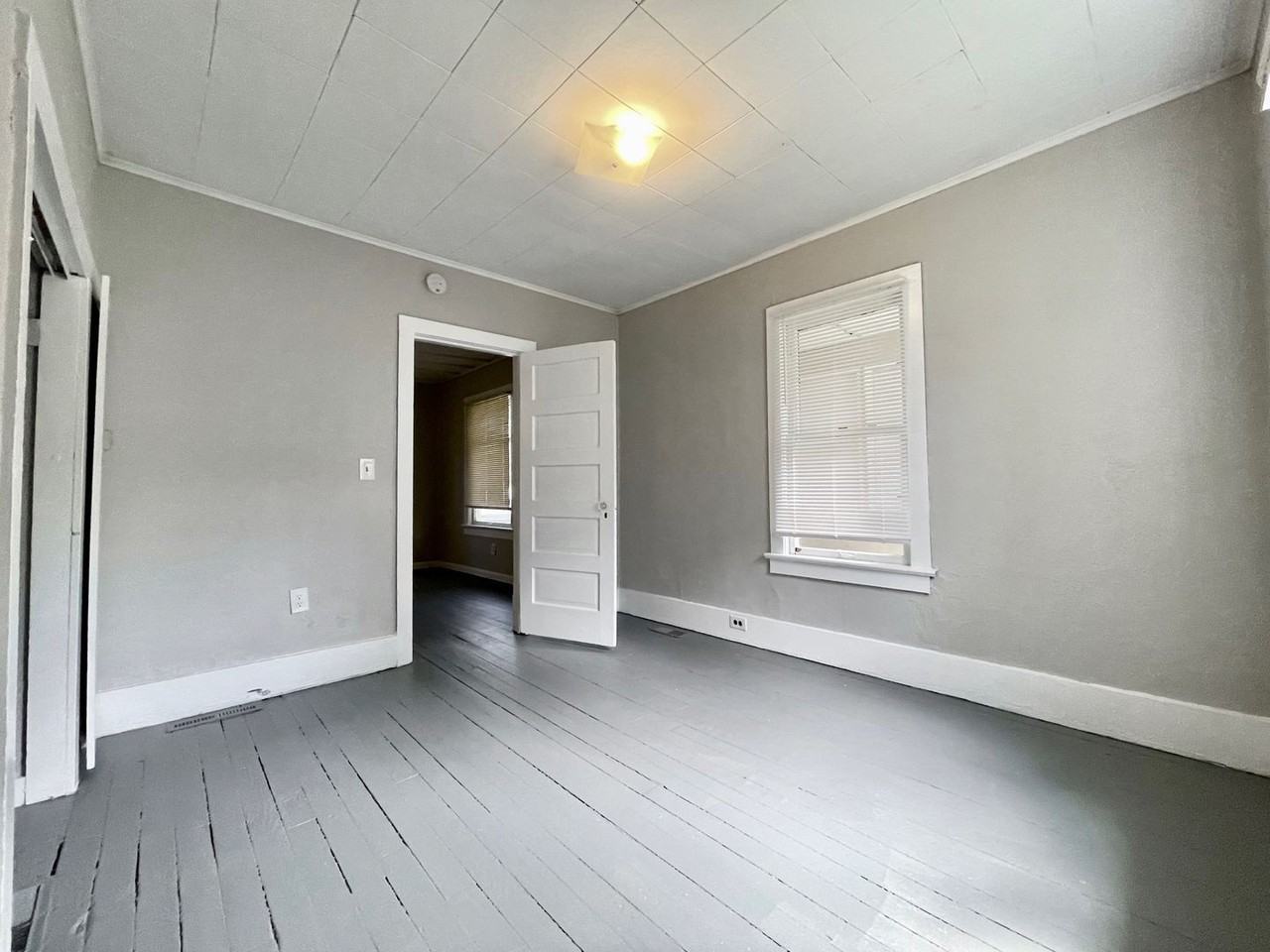 3201 5th St - Photo 6 of 19