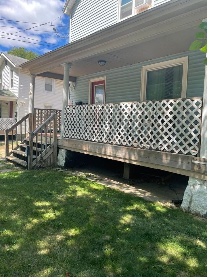 223 E North St #2 - Photo 2 of 14