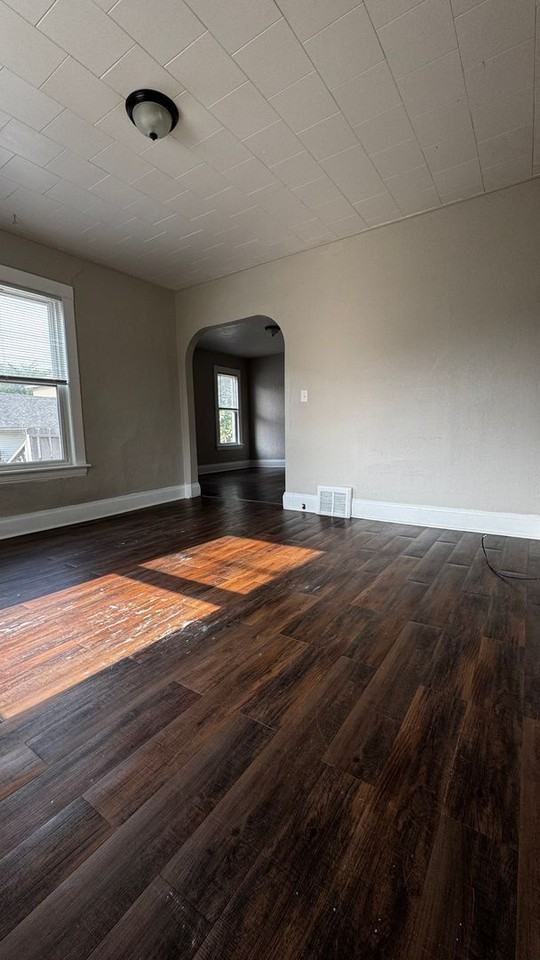 871 Wood St - Photo 5 of 20