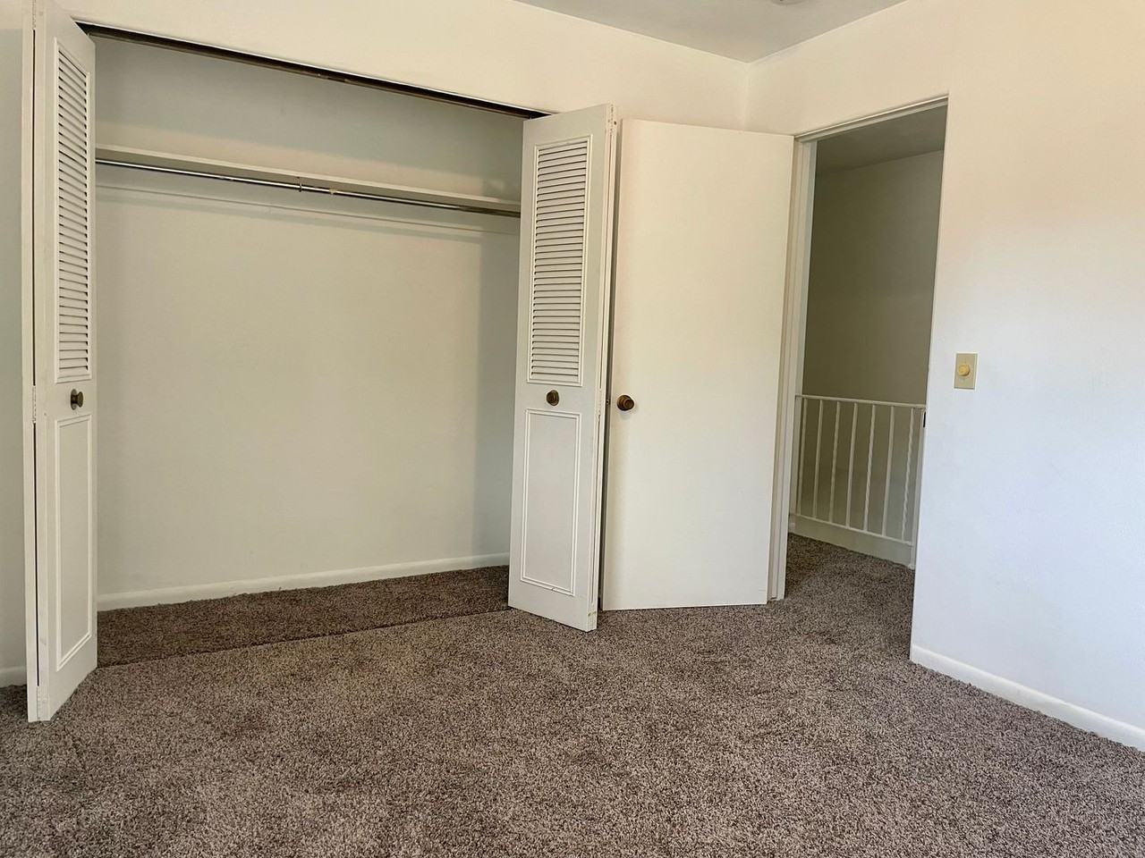 1924 Sunnyside Dr - Photo 5 of 14