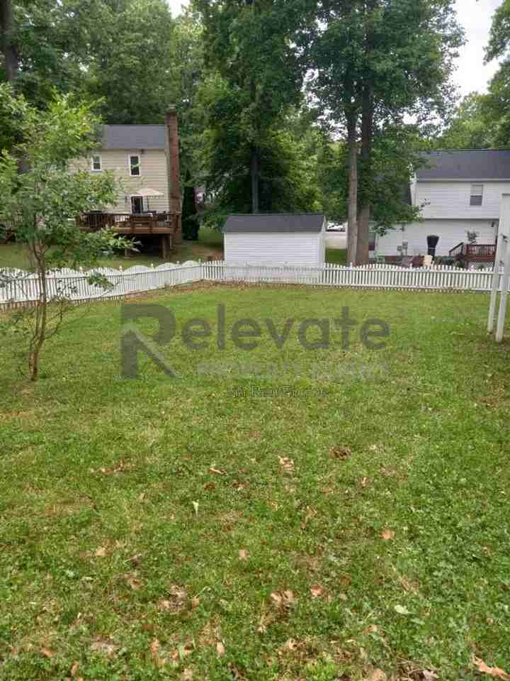 2301 Brookforest Rd - Photo 7 of 8
