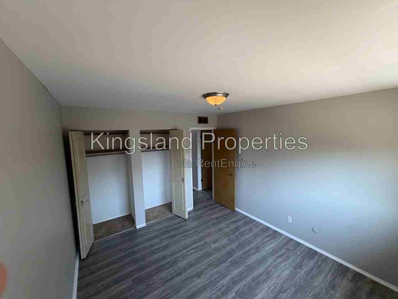 4996 Oleatha Ave #2C - Photo 5 of 13