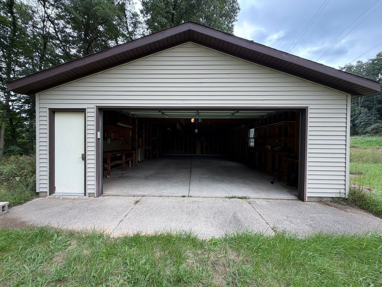 6330 Kies St Ne - Photo 7 of 14