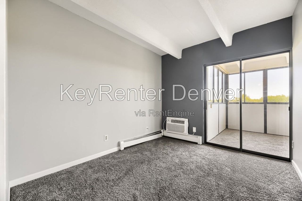 1011 S Ironton St #403 - Photo 6 of 18