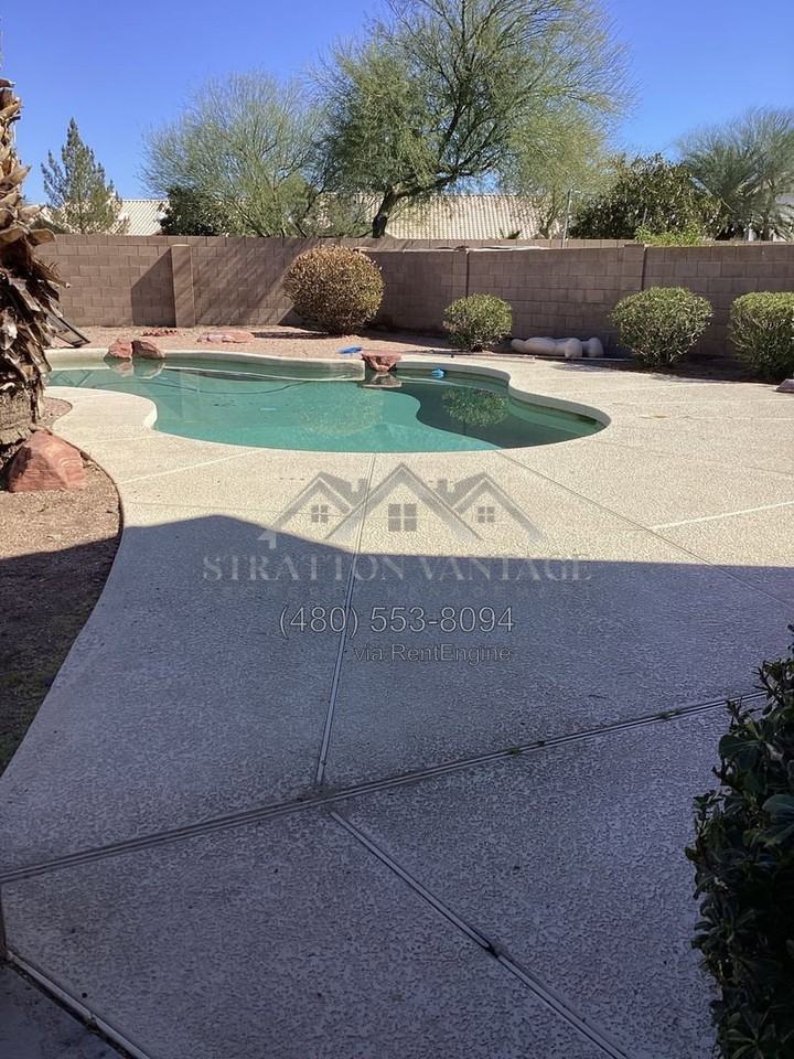 16229 N 10th Ave - Photo 2 of 43