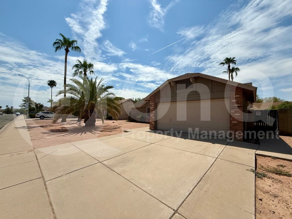 3961 W Saragosa St - Photo 2 of 23