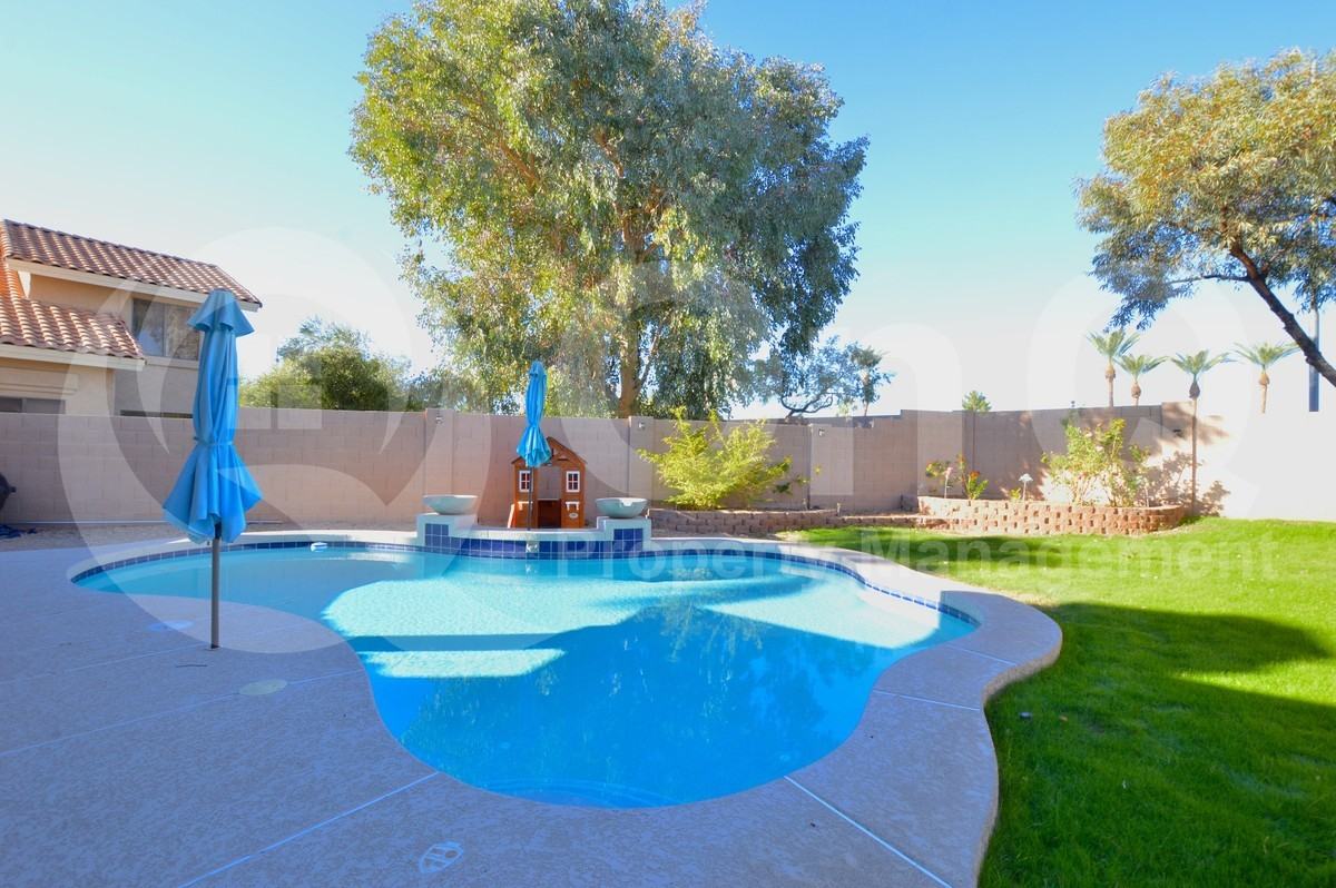 18445 N 45th St - Photo 4 of 22