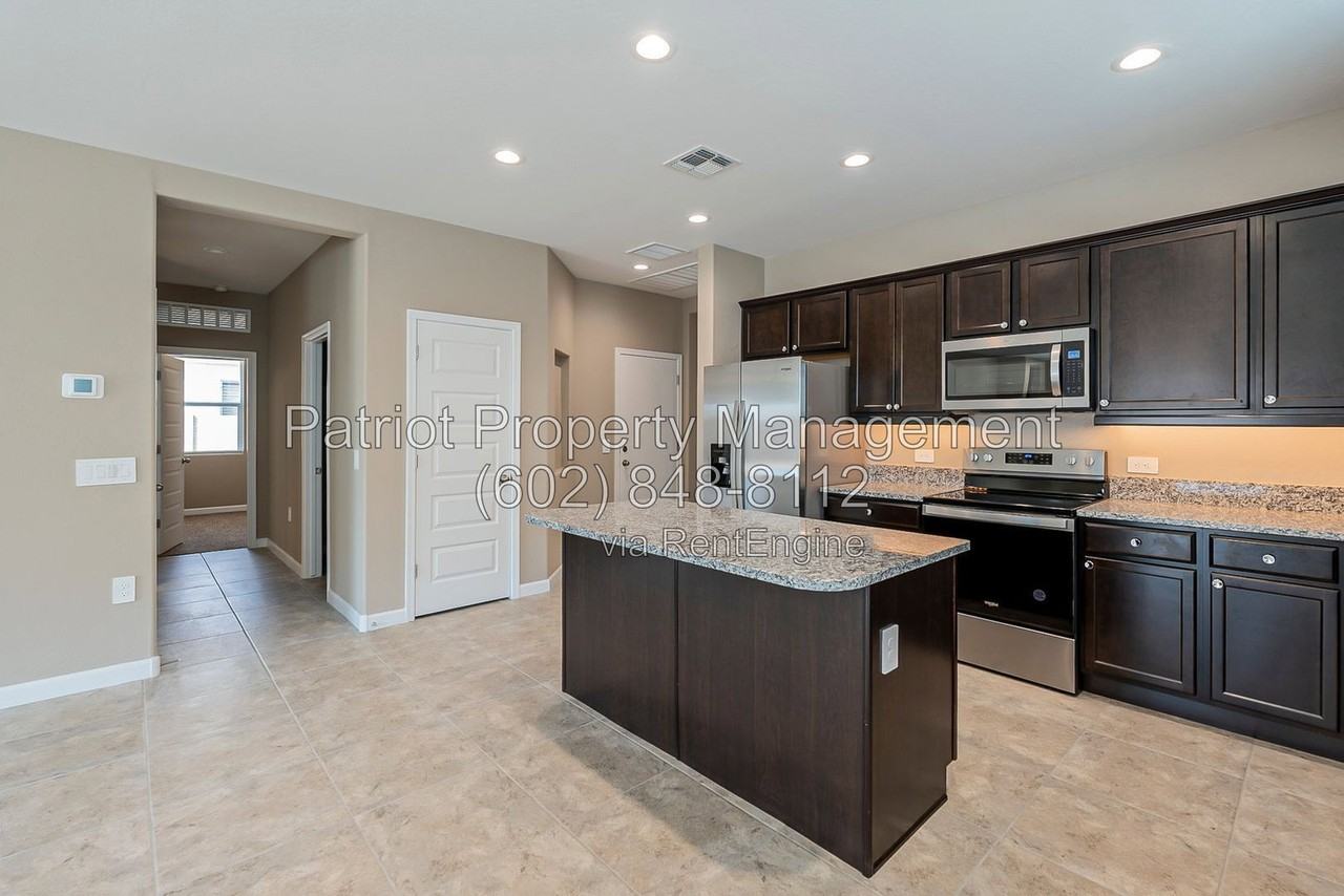 18851 W Farmer Rd - Photo 3 of 38