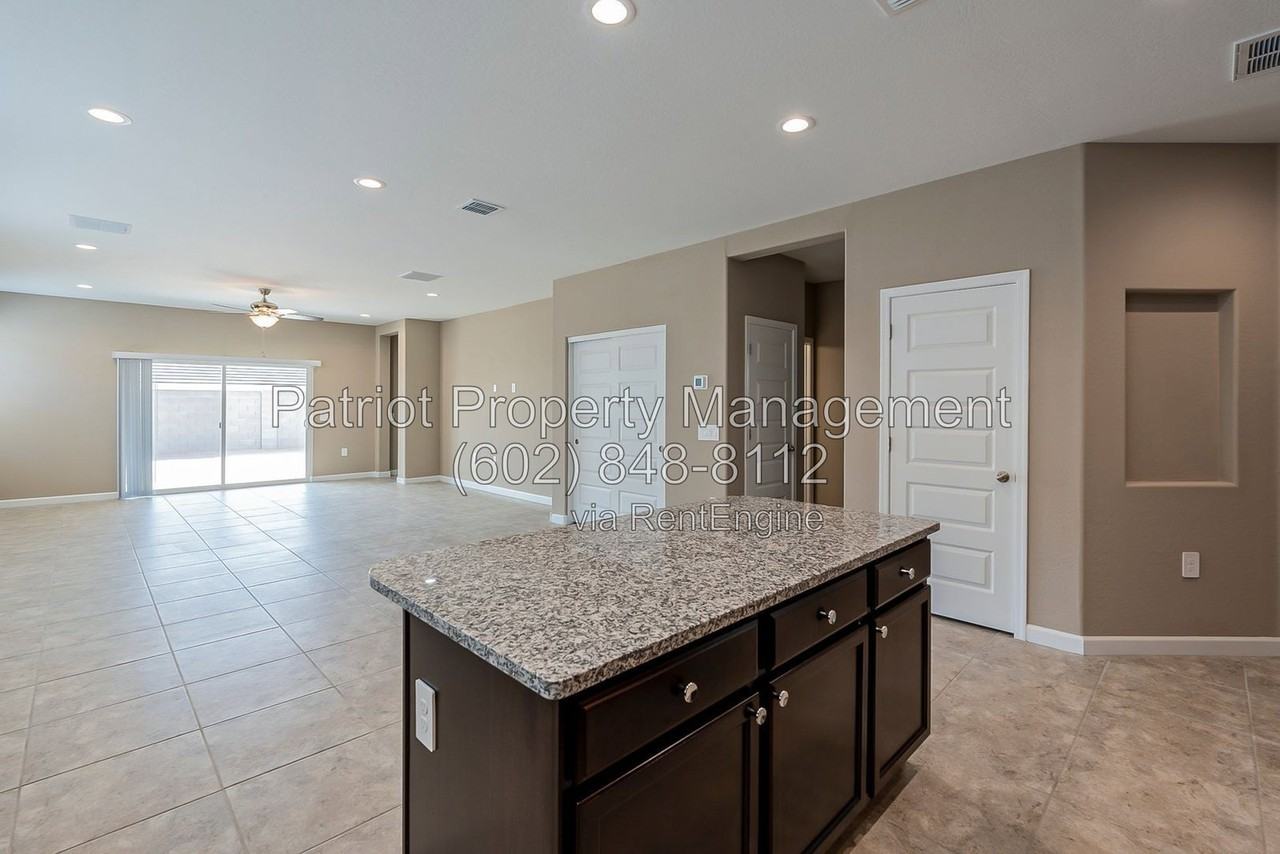 18851 W Farmer Rd - Photo 4 of 38