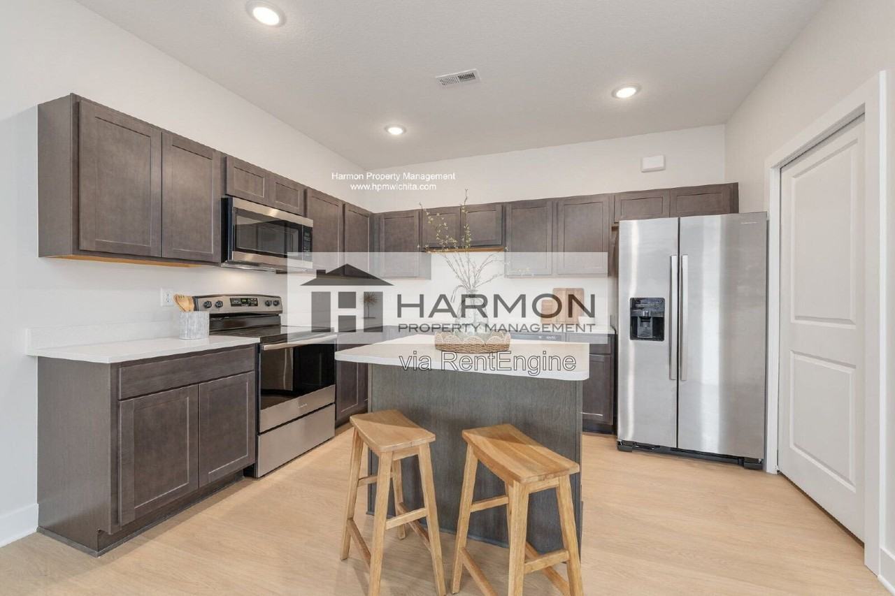 2118 N Reece St - Photo 3 of 15