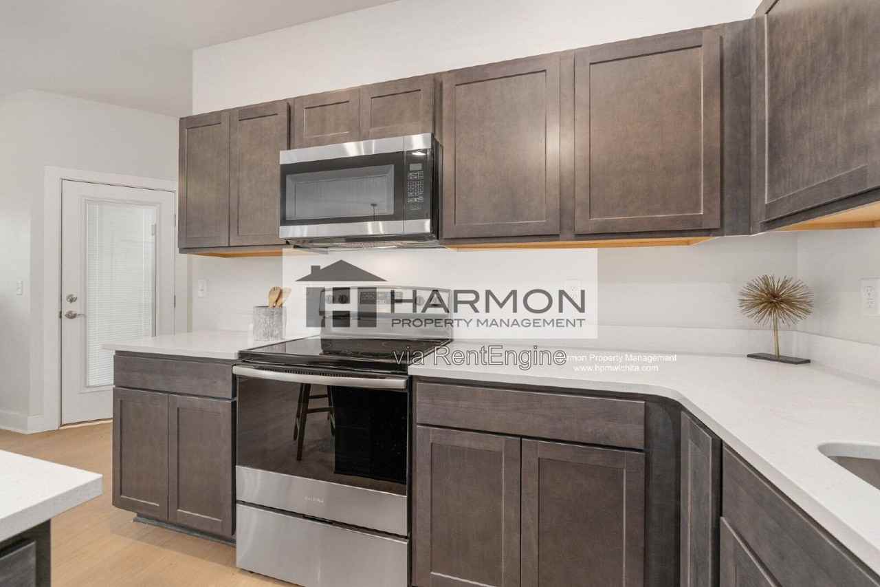 2118 N Reece St - Photo 4 of 15