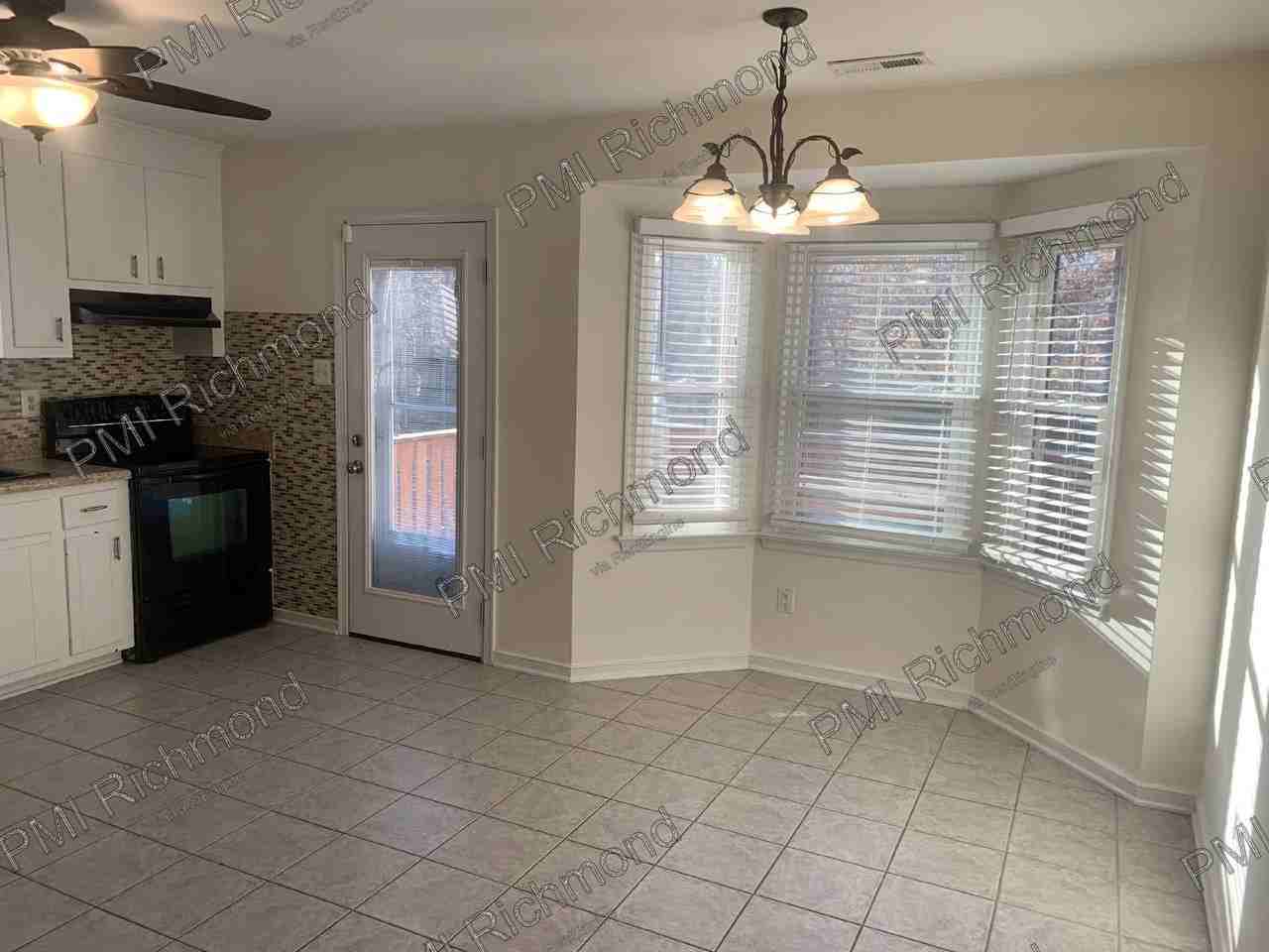 5100 King Cotton Ln - Photo 4 of 23