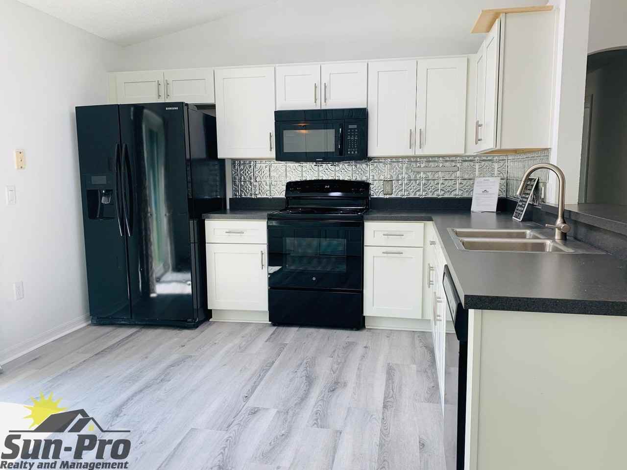 1868 Umbrella Tree Dr - Photo 5 of 18