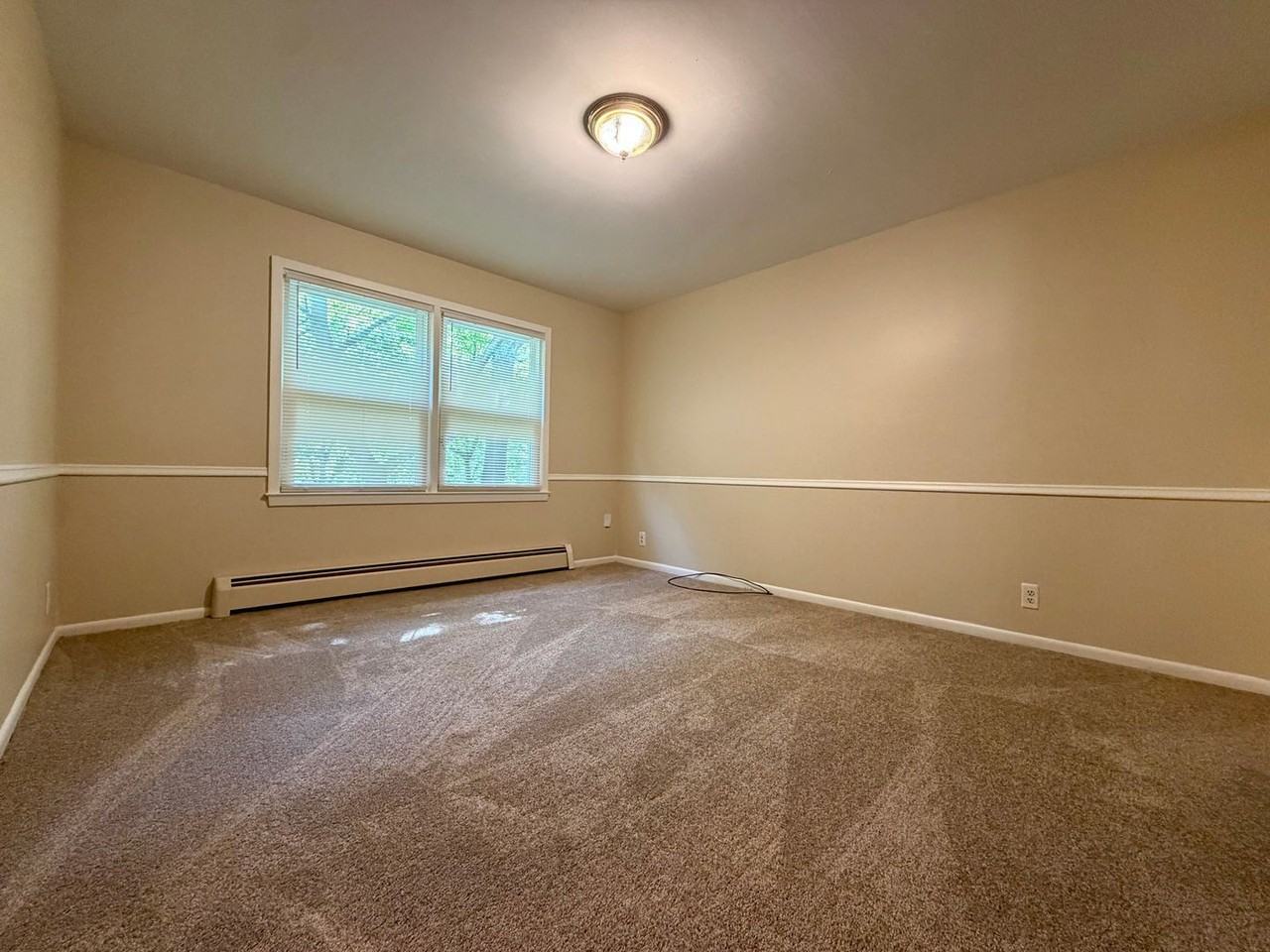 3620 Chamberlain Ave Se - Photo 6 of 27