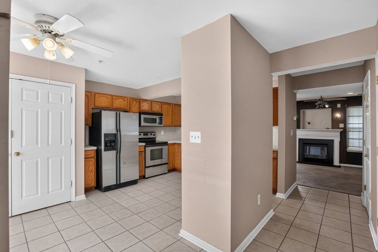 46090 Maria Way - Photo 4 of 16