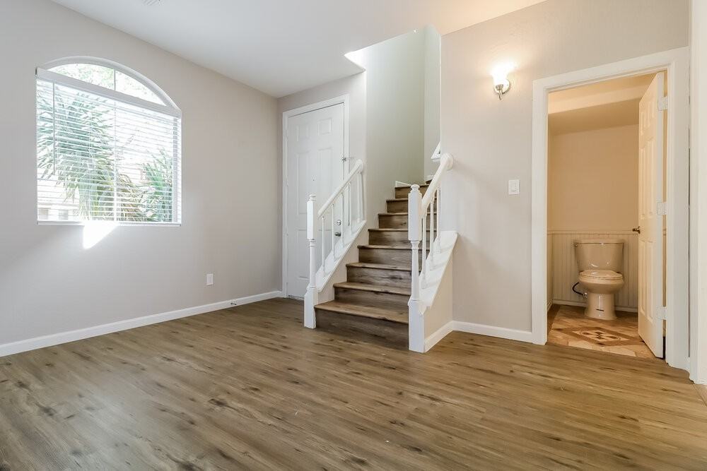 3012 S 101st Ave - Photo 5 of 17