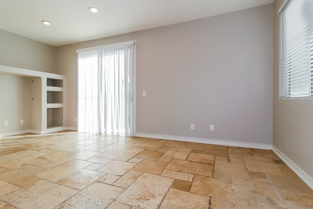 3012 S 101st Ave - Photo 6 of 17
