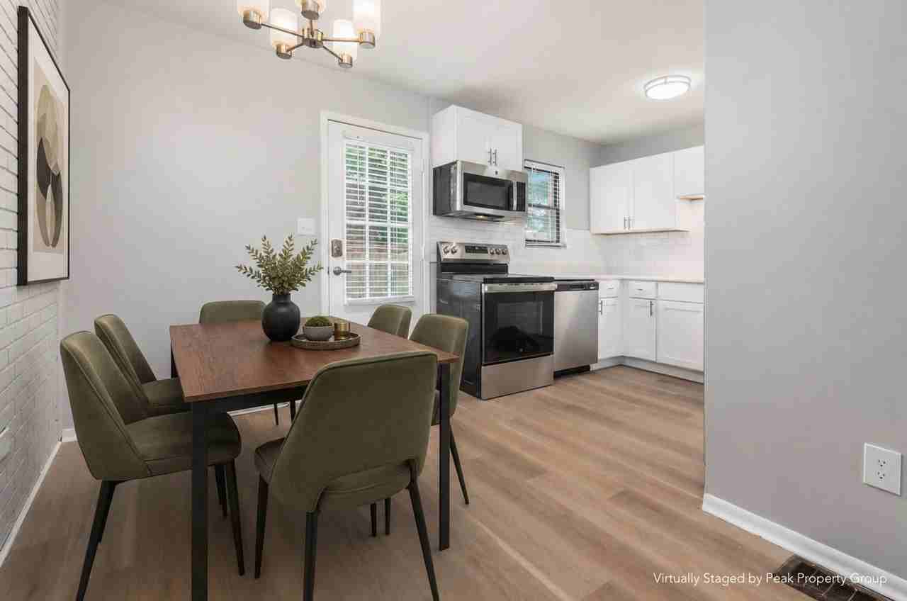 95 Illinois Ave - Photo 4 of 20