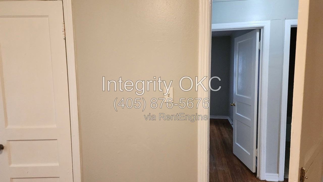 2900 Nw 46th St - Photo 3 of 25