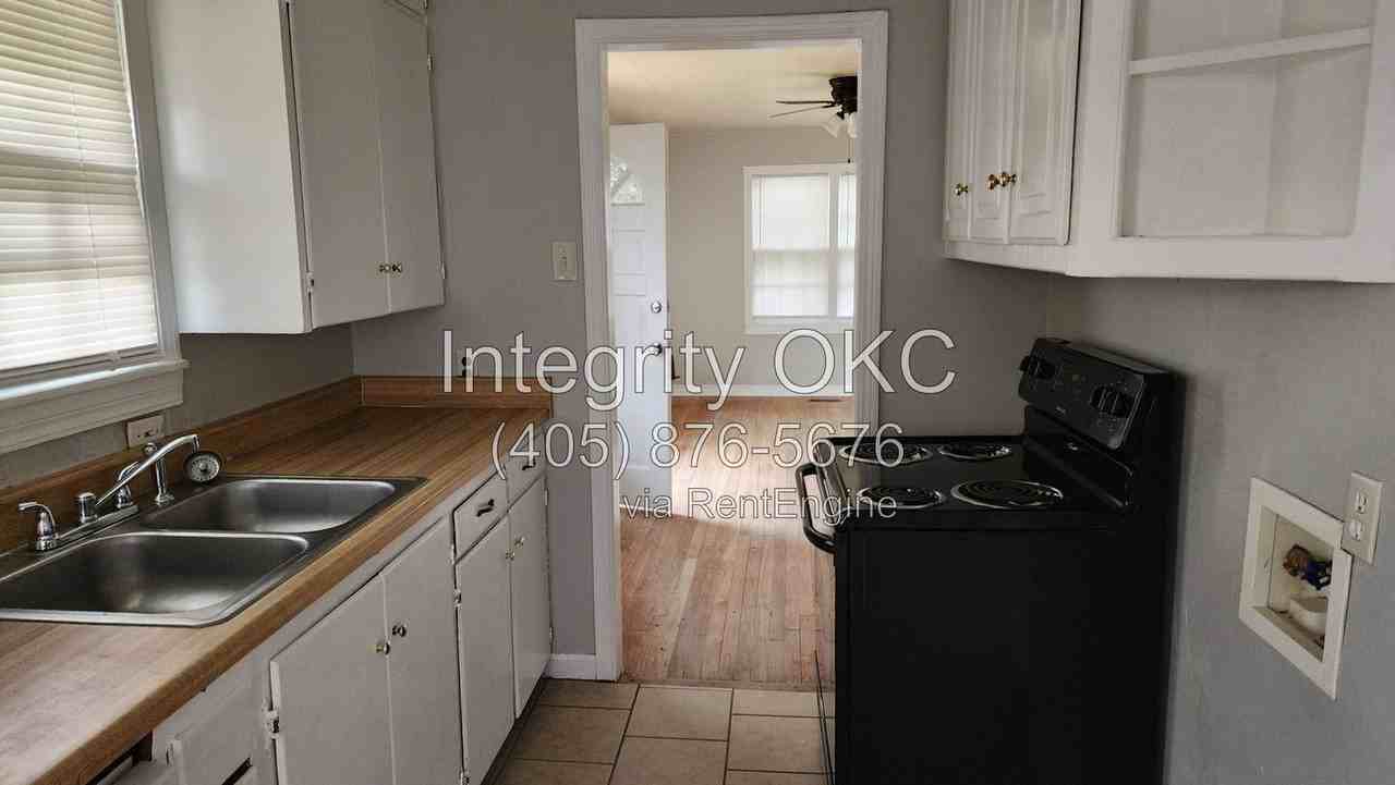 2900 Nw 46th St - Photo 4 of 25