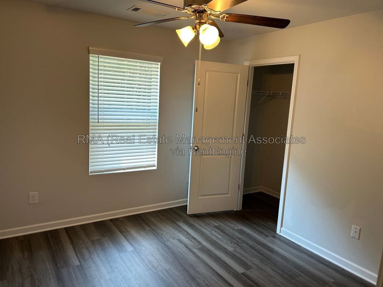 1804 Carrington Dr - Photo 4 of 8