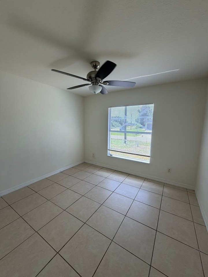 4608 Douglas Ln - Photo 3 of 16