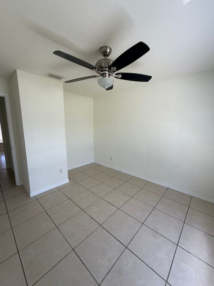 4608 Douglas Ln - Photo 4 of 16
