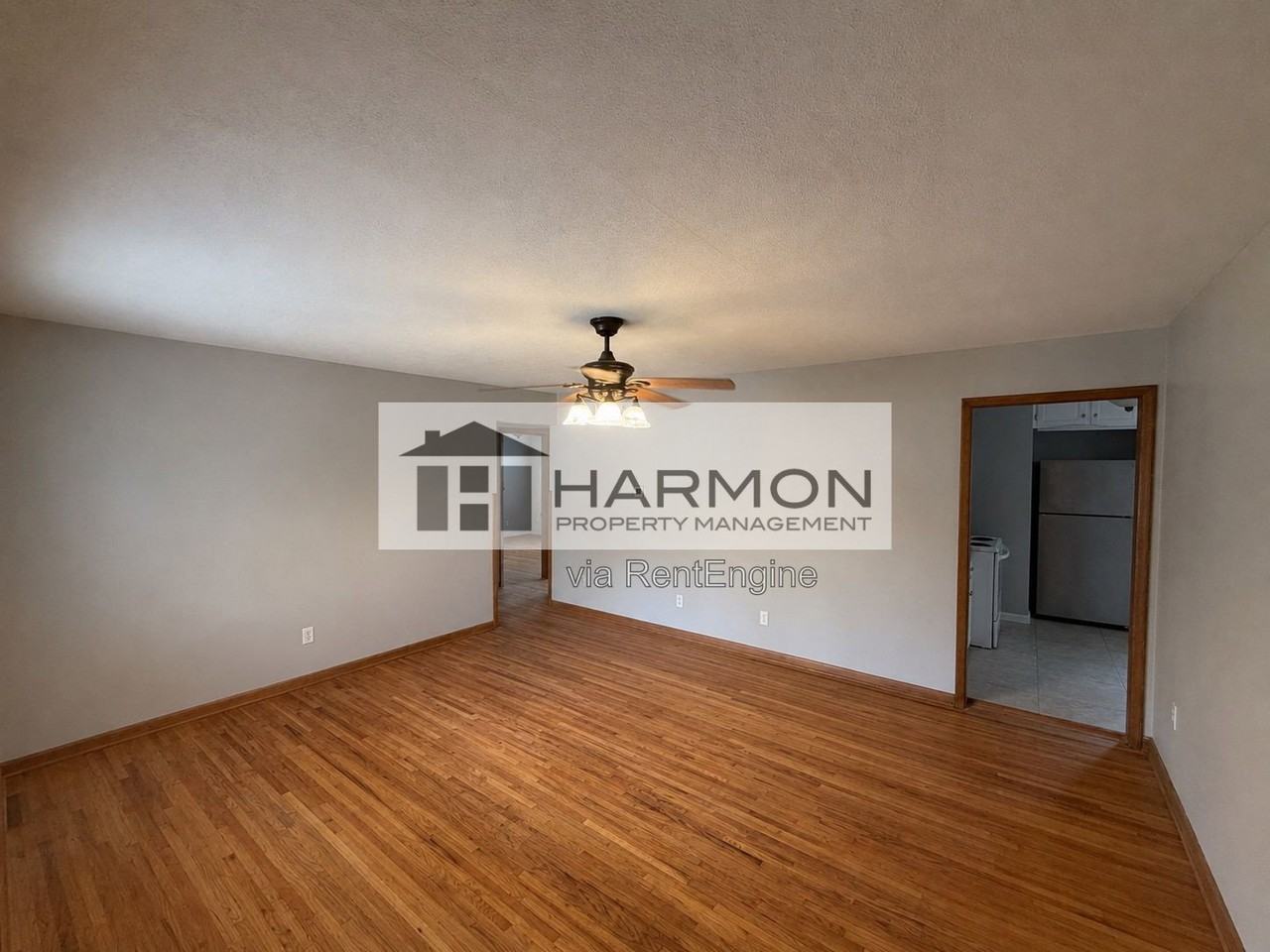 944 W 34th St S - Photo 2 of 10
