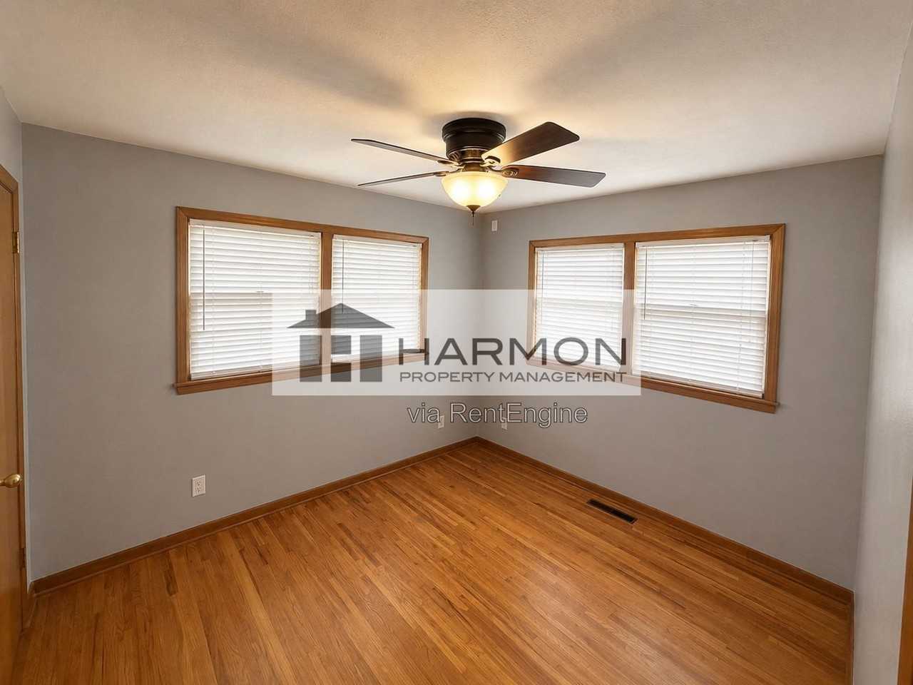 944 W 34th St S - Photo 4 of 10