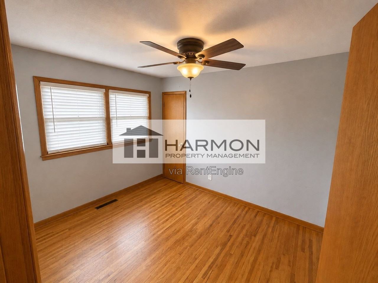 944 W 34th St S - Photo 6 of 10