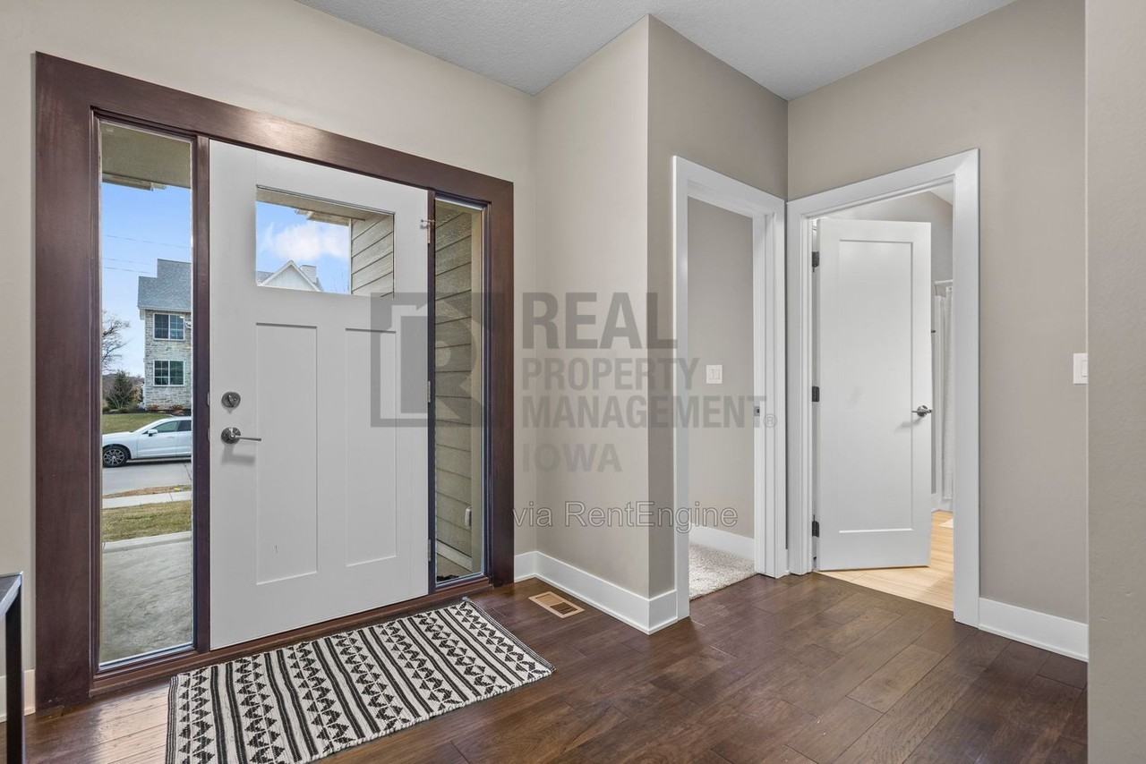 16893 Madison Circle - Photo 2 of 35