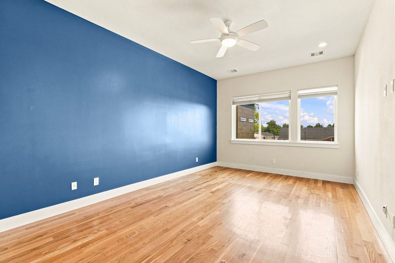 2817 St Emanuel St - Photo 4 of 26